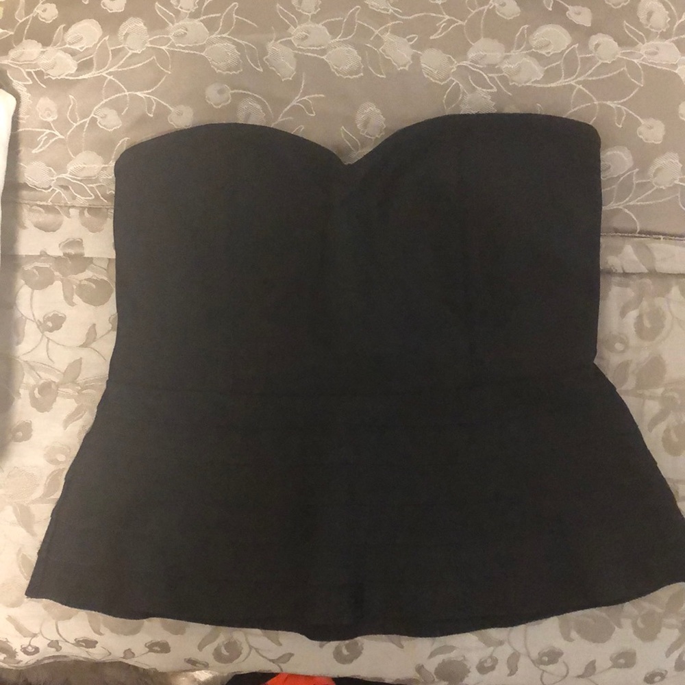 Sweetheart neckline black tube top